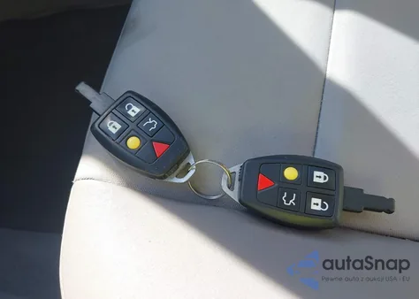 2007 Volvo S40 2.4I из США, поврежденный, VIN YV1MS390072298820